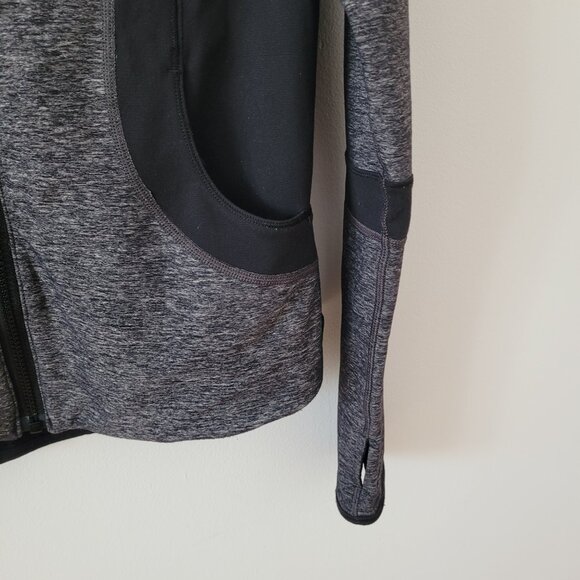 Lululemon "Find Your Bliss" Black & Grey Reversible Track Jacket-LL Size 10* - Picture 3 of 10